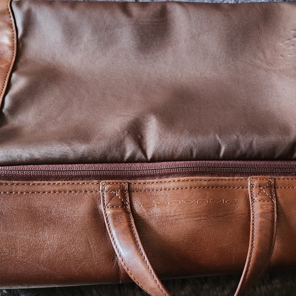 Piquadro fine leather Brown Laptop, business, messenger, bag. Rare find. - Picture 3 of 16